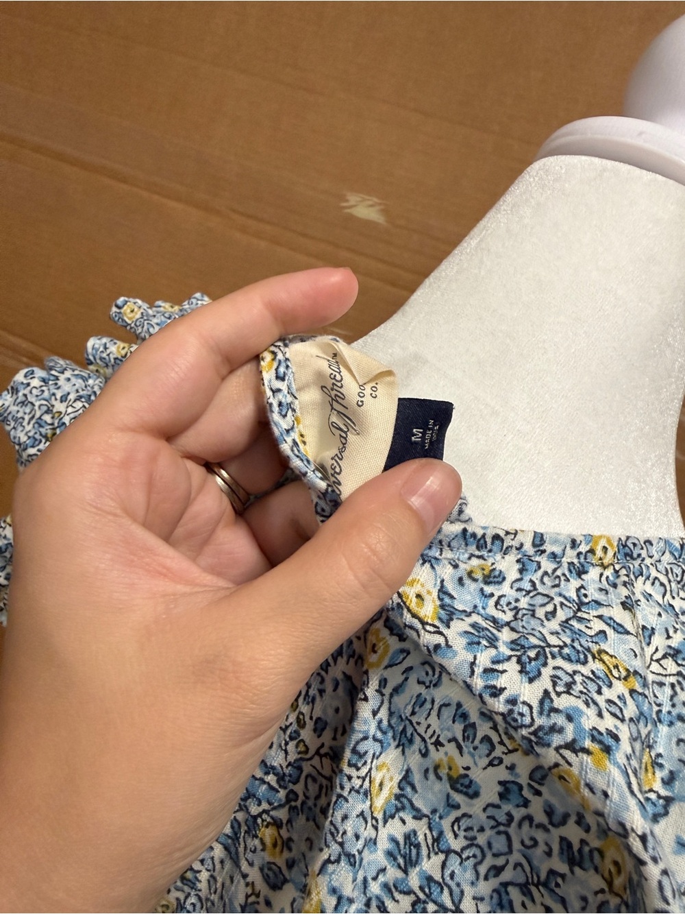 Universal Threads Blue Floral Ruffled Wrap Crop Top - Picture 4 of 4